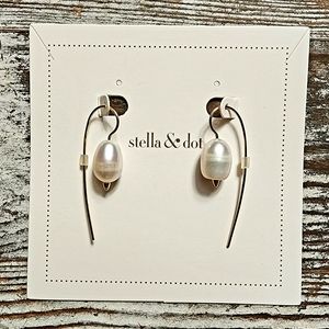 STELLA AND DOT Anika Pearl Drop Earrings